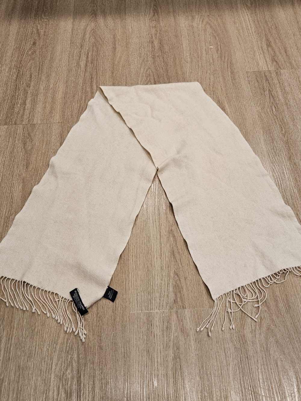 J&S Pashmina Cream Scarf Fringe Hand Made in Nepal 100% Pashmina